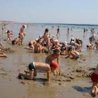 A la plage , châteaux de sable