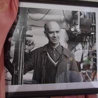 Le constructeur des métiers miniatures à l'Arbresle