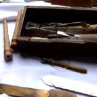 Quelques outils pour le passage des fils